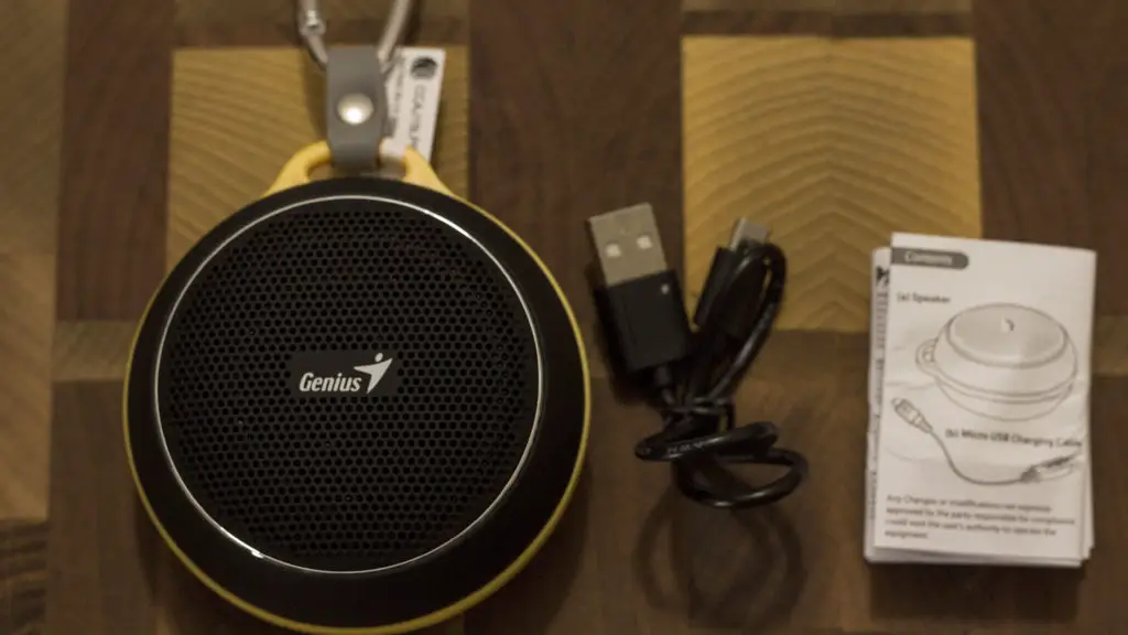 Genius SP-906BT Portable Speaker 4 Genius SP-906BT Portable Speaker 3