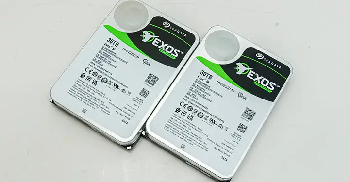 Seagate Exos M 30TB Review