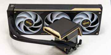 MSI MEG CoreLiquid E15 360 Review